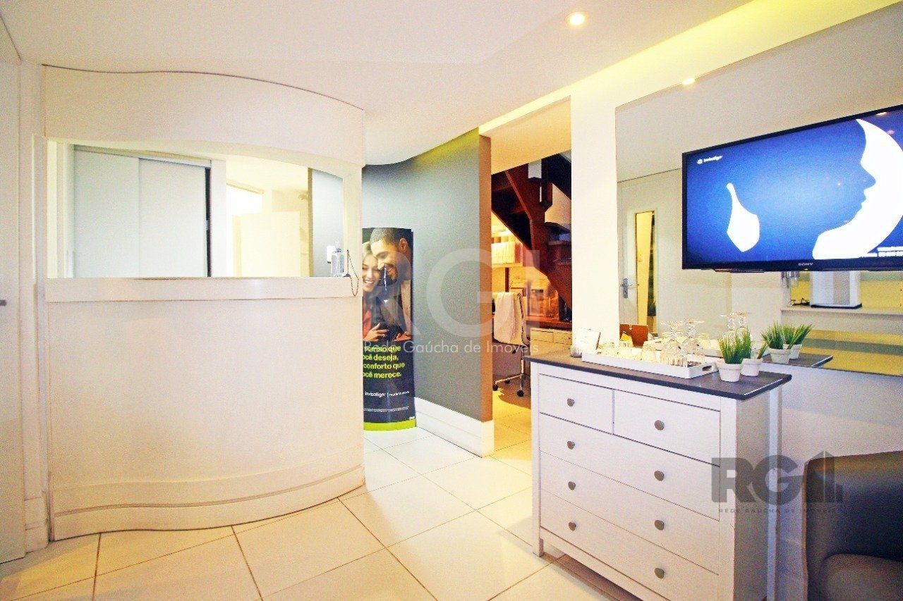 Loja com 70m² no bairro Independência em Porto Alegre para Comprar