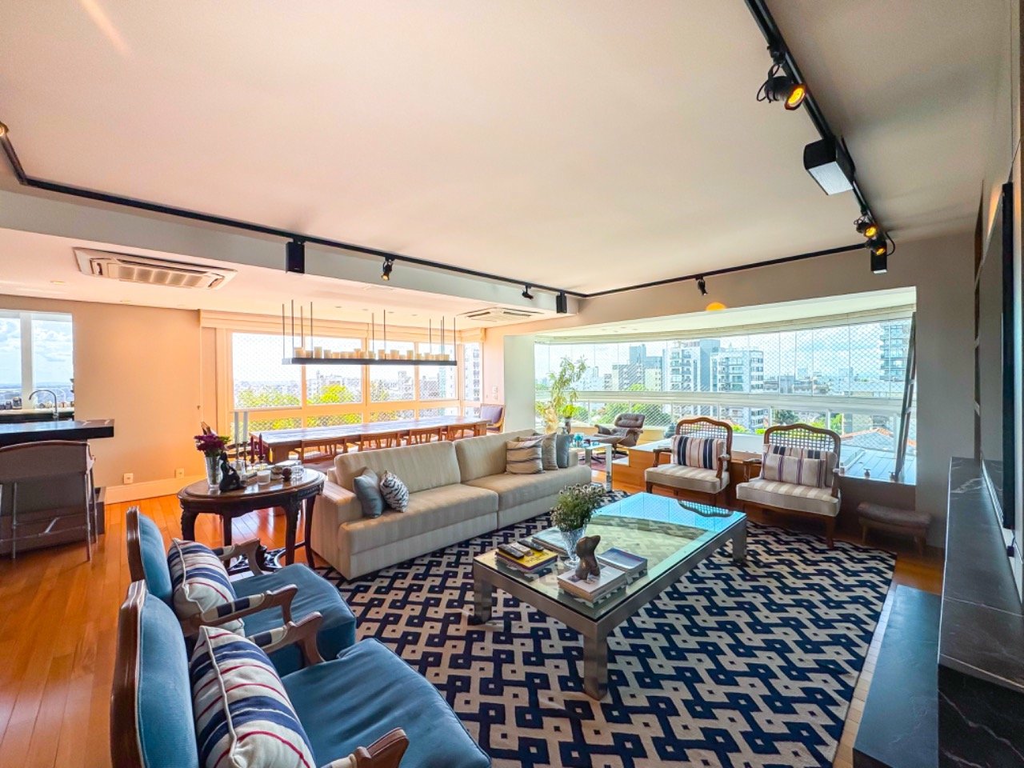 Apartamento com 179m², 3 dormitórios no bairro Bela Vista em Porto Alegre para Comprar