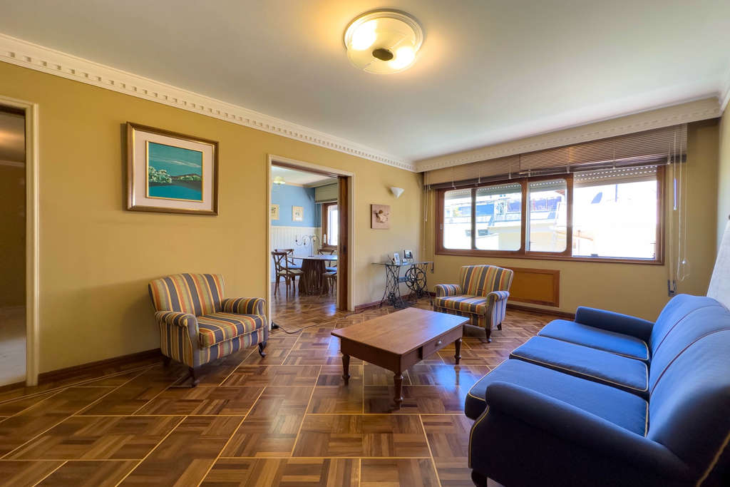 Apartamento com 126m², 3 dormitórios no bairro Petrópolis em Porto Alegre para Comprar