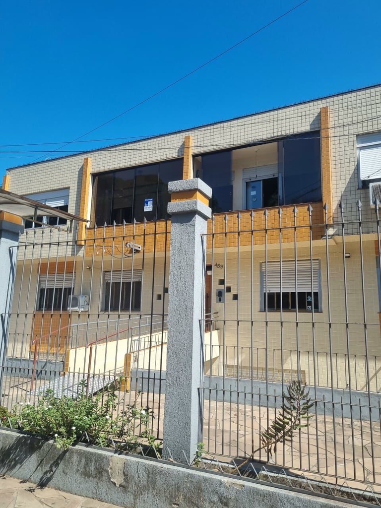 Apartamento com 89m², 3 dormitórios no bairro Medianeira em Porto Alegre para Comprar
