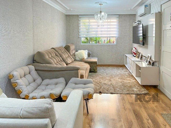 Casa de Condomínio com 85m², 3 dormitórios no bairro Jardim Itu em Porto Alegre para Comprar