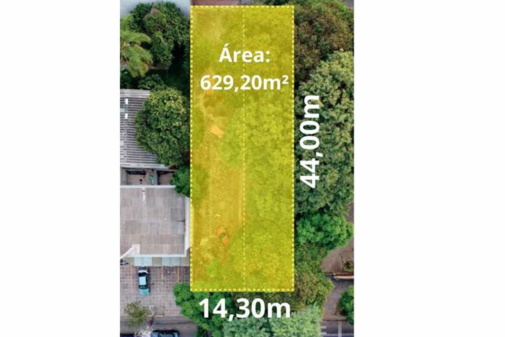Terreno Comercial com 629m² no bairro Floresta em Porto Alegre para Comprar