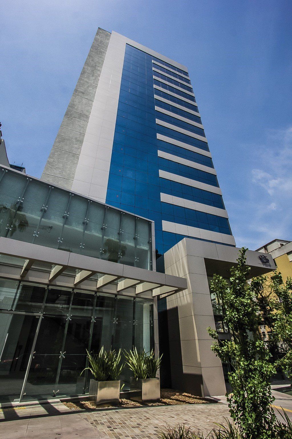 Sala Comercial com 40m² no bairro Independência em Porto Alegre para Comprar