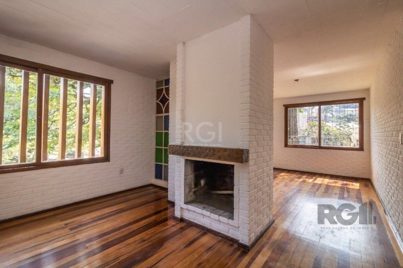 Casa com 270m², 3 dormitórios no bairro Boa Vista em Porto Alegre para Comprar