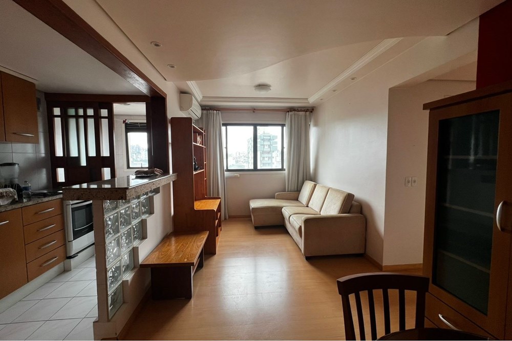 Apartamento com 50m², 2 dormitórios no bairro Santana em Porto Alegre para Comprar