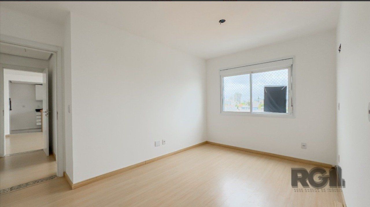 Apartamento com 68m², 2 dormitórios no bairro São João em Porto Alegre para Comprar