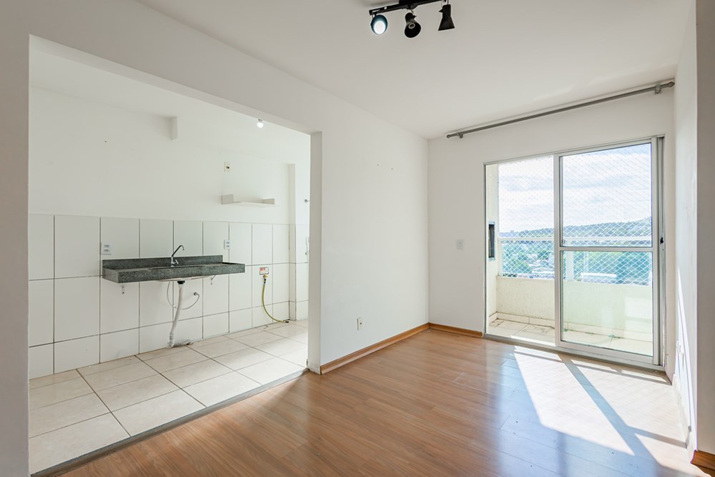 Apartamento com 49m², 2 dormitórios no bairro Morro Santana em Porto Alegre para Comprar