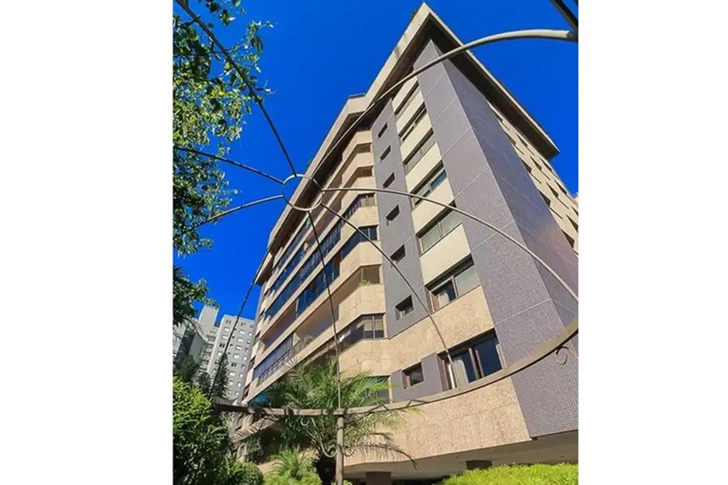 Apartamento com 216m², 4 dormitórios no bairro Bela Vista em Porto Alegre para Comprar