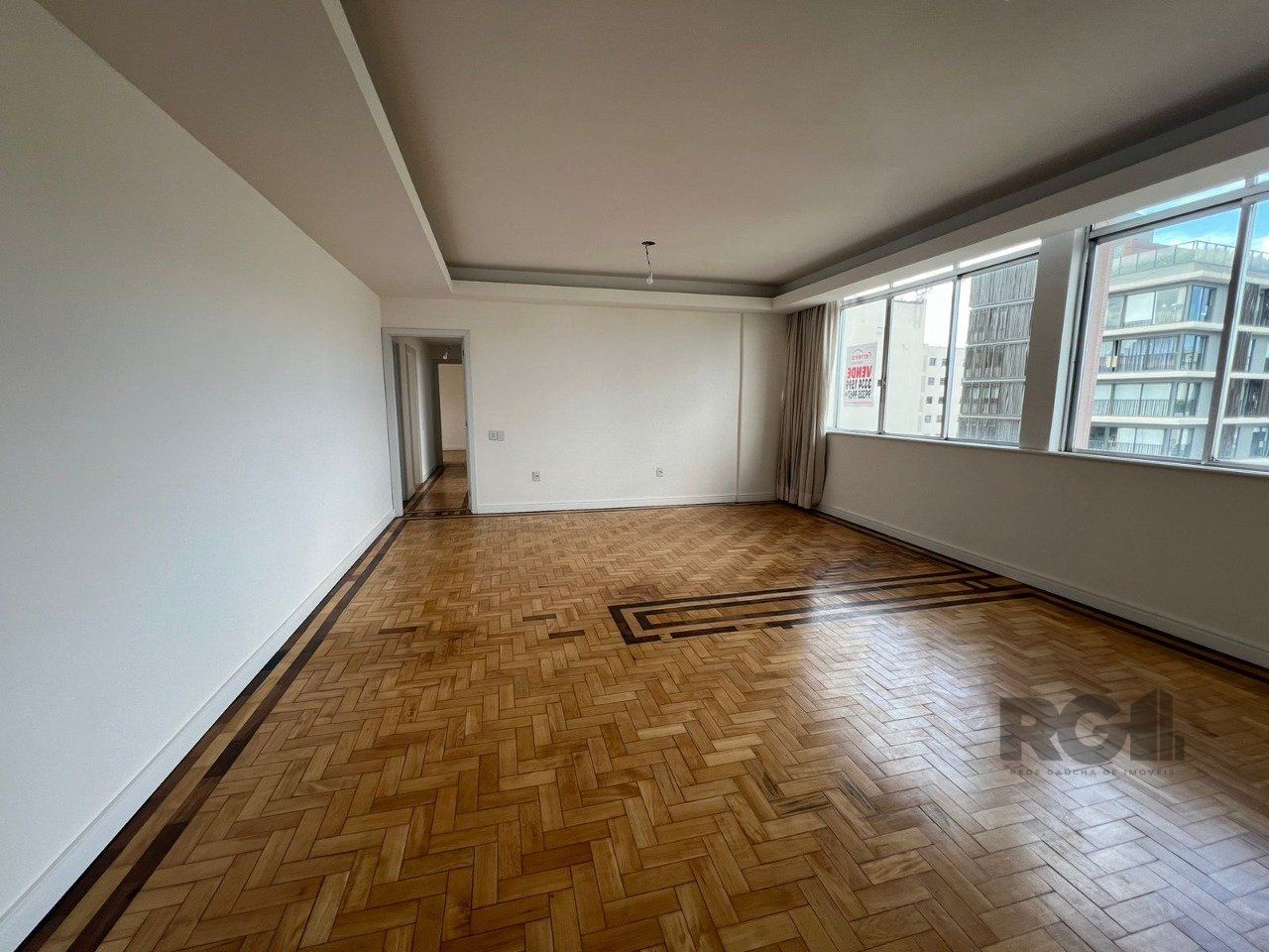 Apartamento com 146m², 3 dormitórios no bairro Moinhos de Vento em Porto Alegre para Comprar