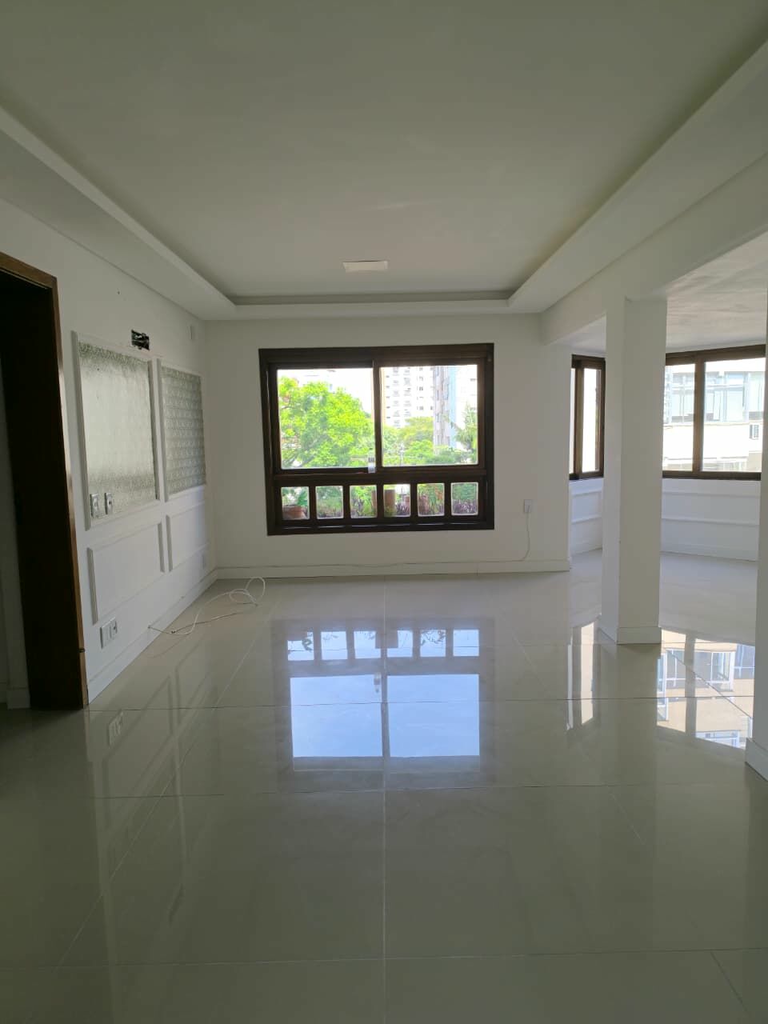 Apartamento com 127m², 3 dormitórios no bairro Higienópolis em Porto Alegre para Comprar