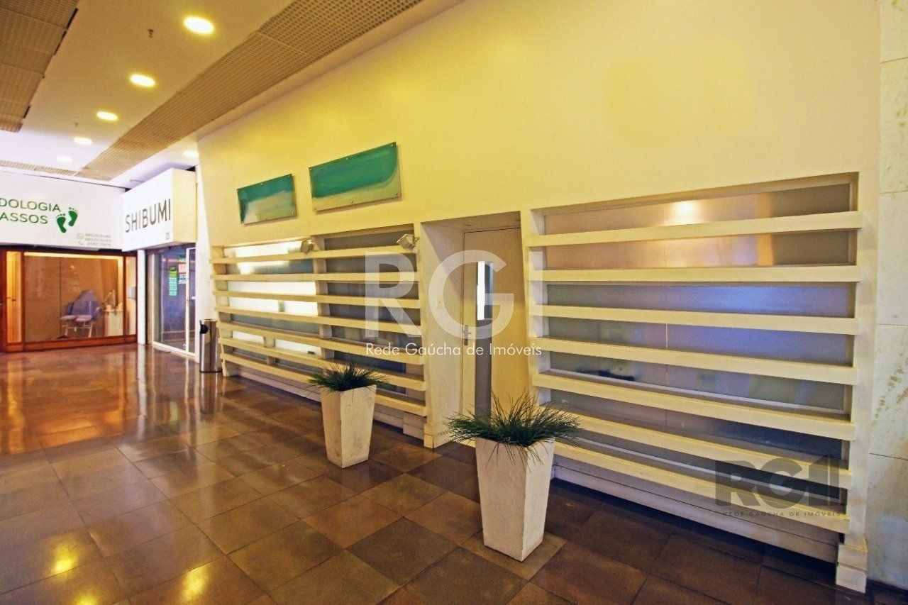 Loja com 70m², 1 dormitório no bairro Rio Branco em Porto Alegre para Comprar