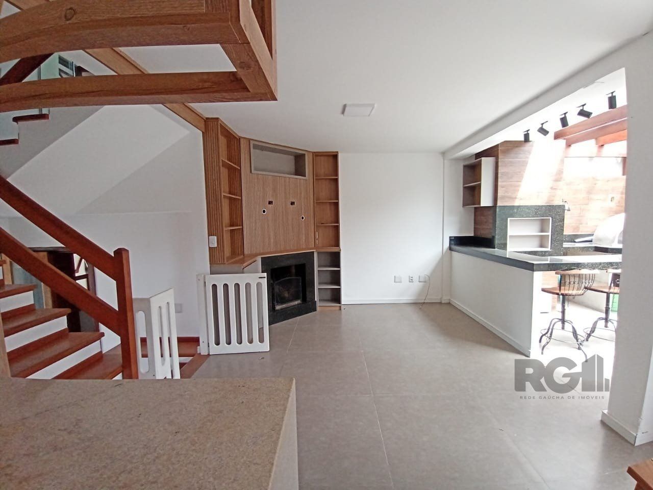 Casa de Condomínio com 198m², 3 dormitórios no bairro Cristal em Porto Alegre para Comprar