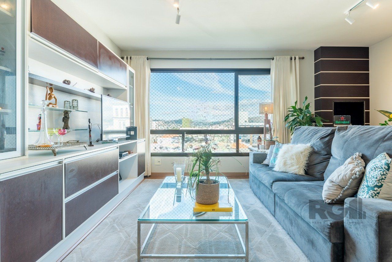 Apartamento com 90m², 3 dormitórios no bairro Petrópolis em Porto Alegre para Comprar