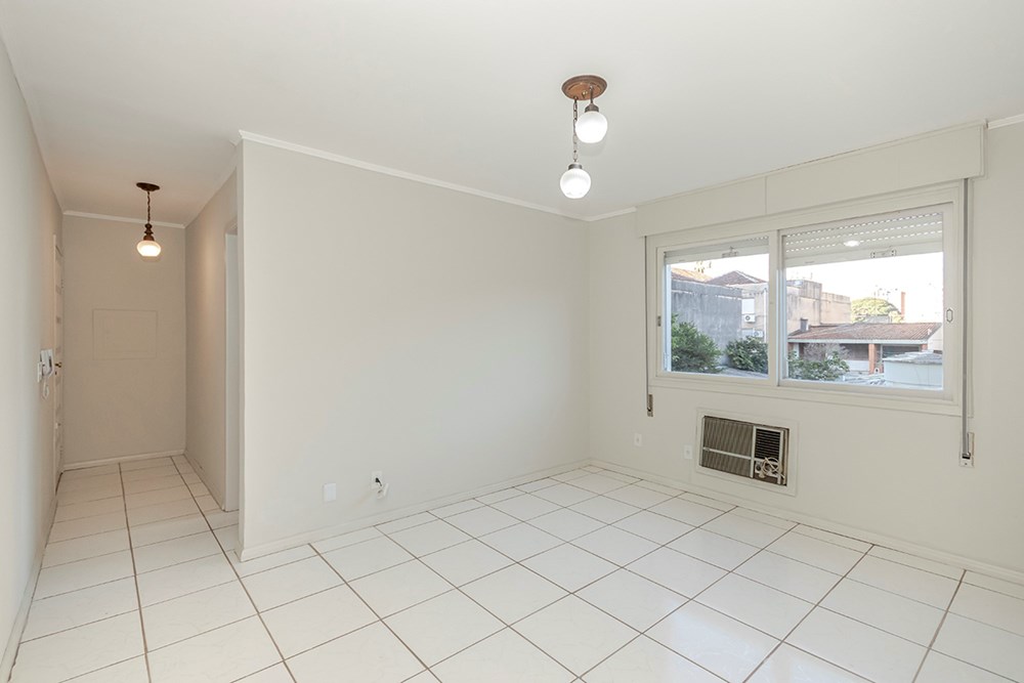 Apartamento com 66m², 2 dormitórios no bairro Menino Deus em Porto Alegre para Comprar