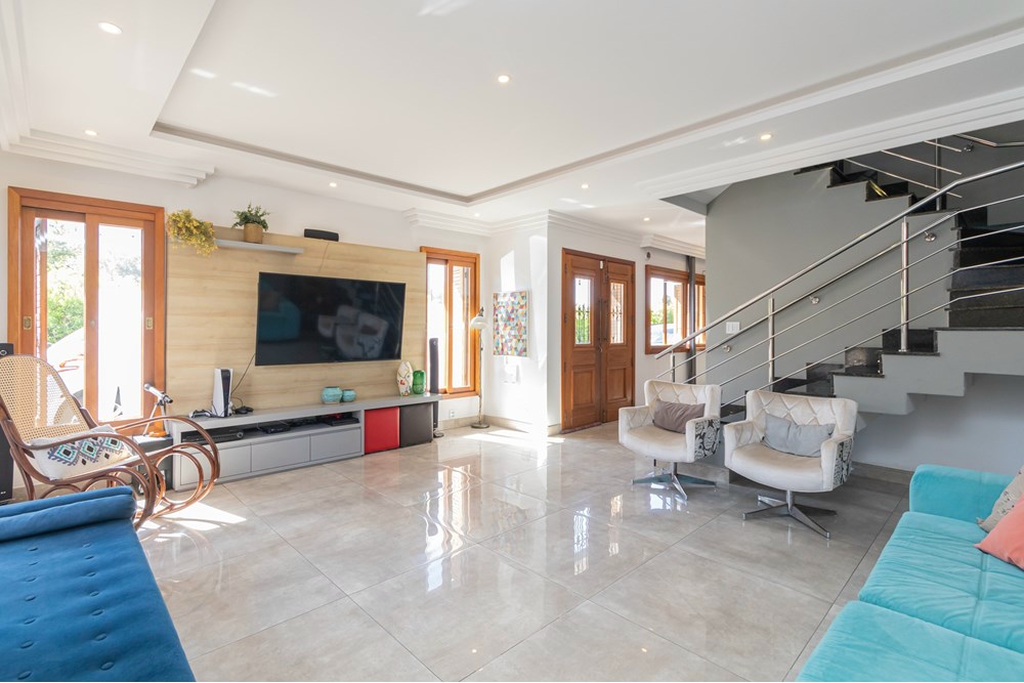 Casa de Condomínio com 261m², 3 dormitórios no bairro Passo das Pedras em Porto Alegre para Comprar