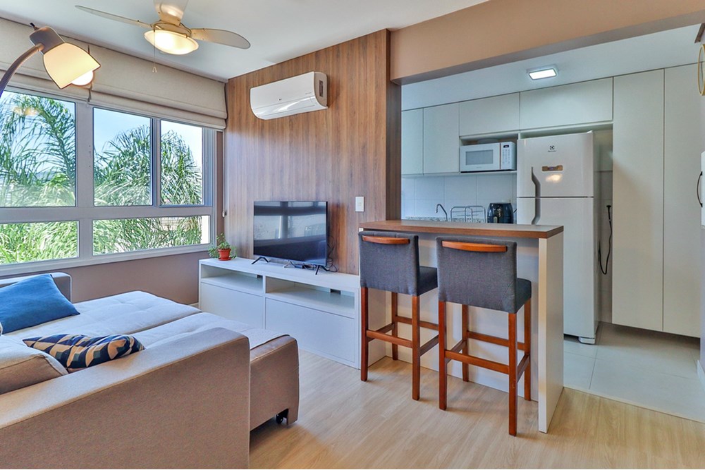 Apartamento com 66m², 2 dormitórios no bairro Três Figueiras em Porto Alegre para Comprar