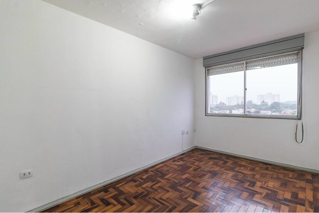 Apartamento com 41m², 1 dormitório no bairro Sarandi em Porto Alegre para Comprar