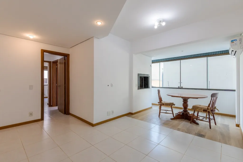 Apartamento com 67m², 2 dormitórios no bairro Petrópolis em Porto Alegre para Comprar