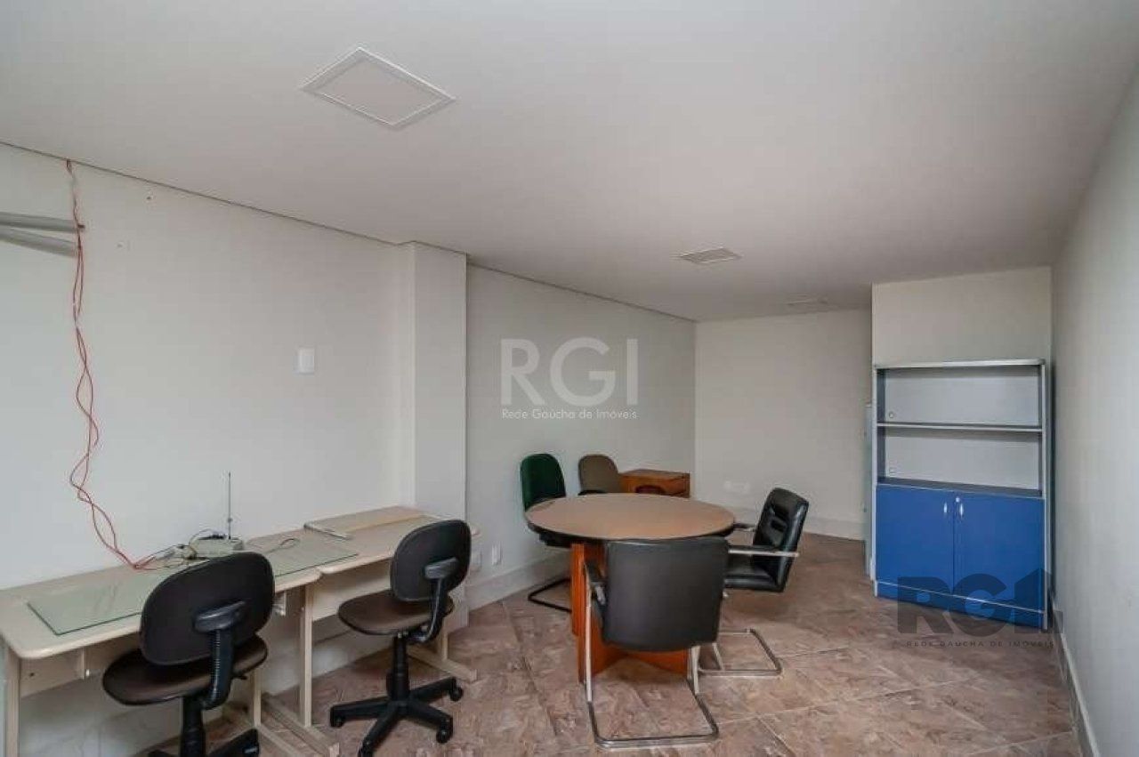 Loja com 113m², 1 dormitório no bairro Petrópolis em Porto Alegre para Comprar