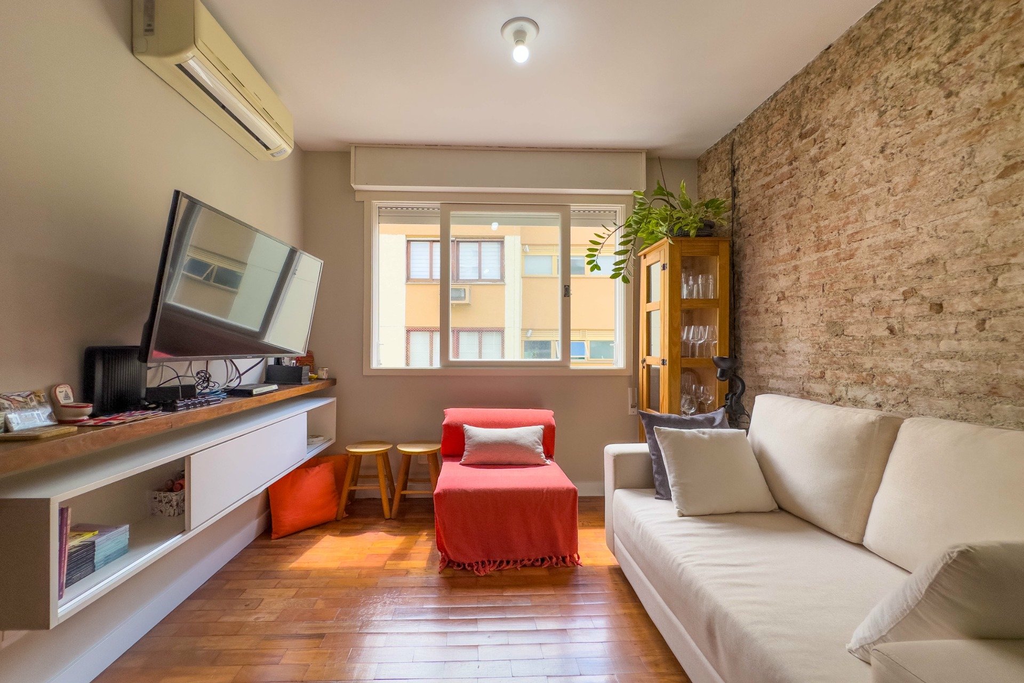 Apartamento com 38m², 1 dormitório no bairro Petrópolis em Porto Alegre para Comprar