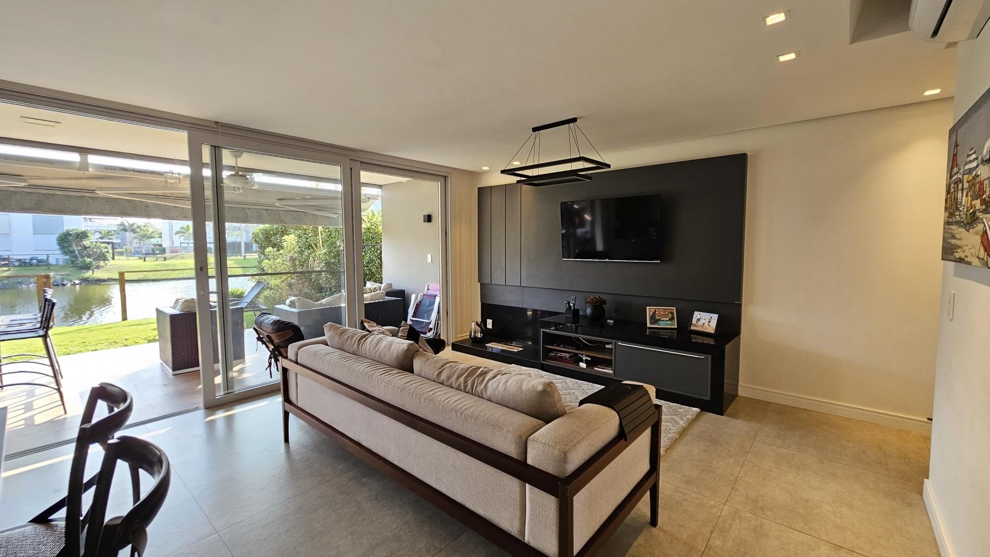 Casa em condominio com 110m², localizada em Xangri-lá/RS.