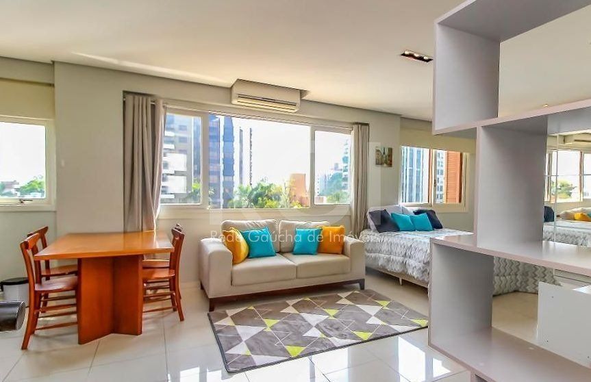 Apartamento com 42m², 1 dormitório no bairro Petrópolis em Porto Alegre para Comprar