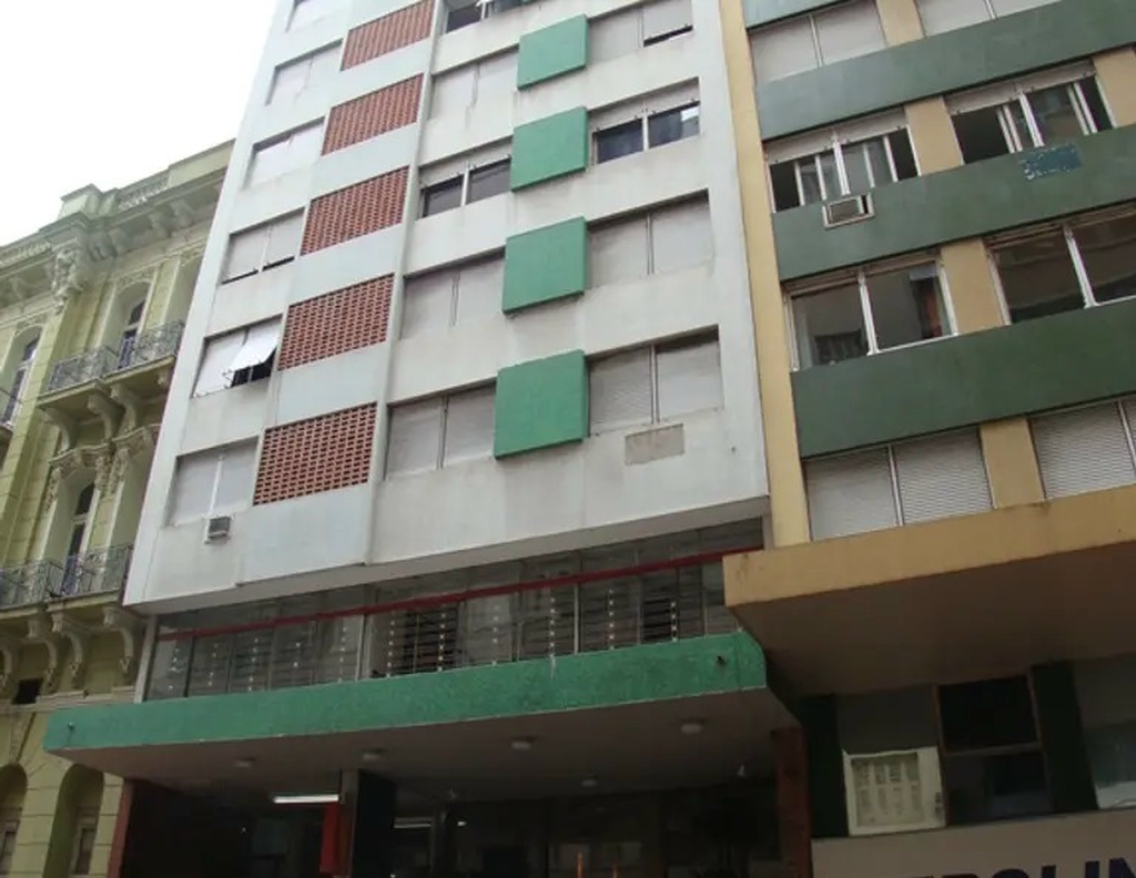 Apartamento com 59m², 1 dormitório no bairro Centro Histórico em Porto Alegre para Comprar