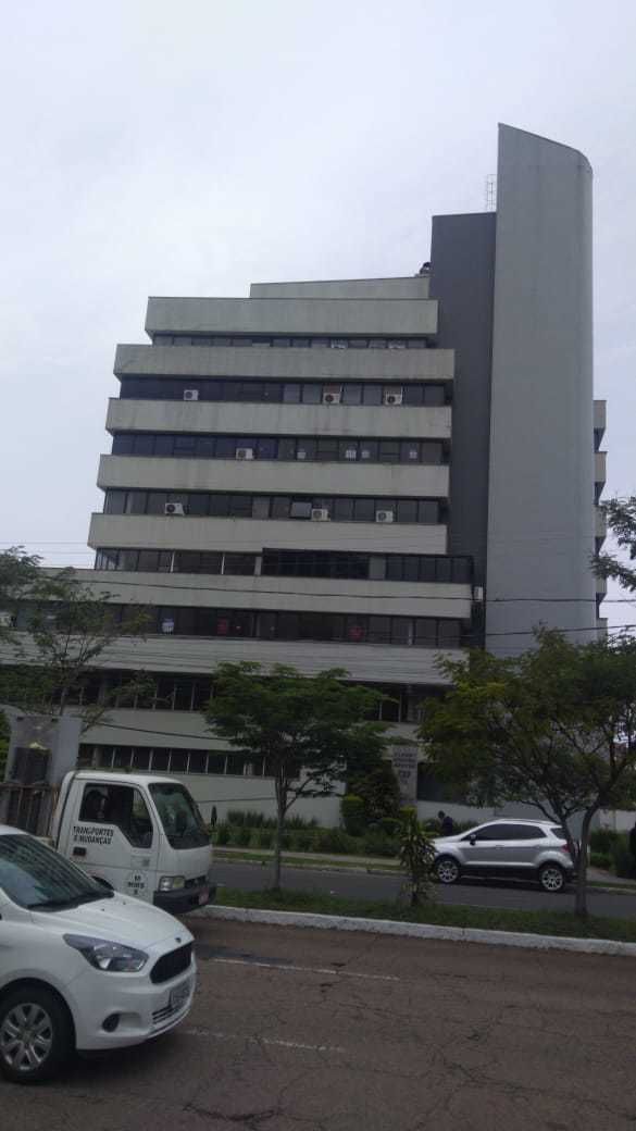 Sala Comercial com 47m² no bairro Santana em Porto Alegre para Comprar