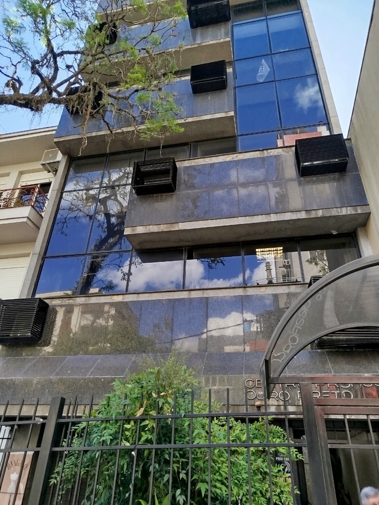 Sala Comercial com 25m² no bairro Independência em Porto Alegre para Comprar