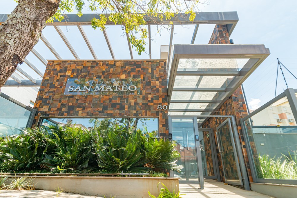 Casa de Condomínio com 180m², 4 dormitórios no bairro Jardim Itu em Porto Alegre para Comprar