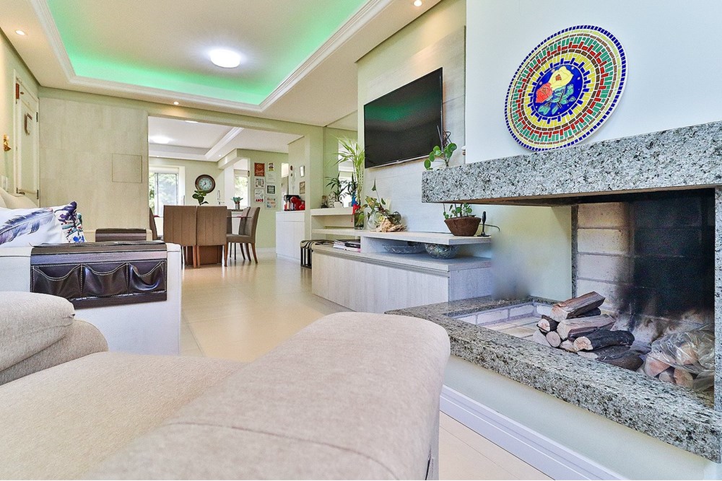 Apartamento com 120m², 3 dormitórios no bairro Nonoai em Porto Alegre para Comprar