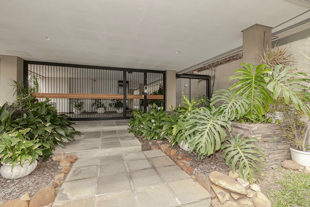 Apartamento com 70m², 3 dormitórios no bairro Mont Serrat em Porto Alegre para Comprar