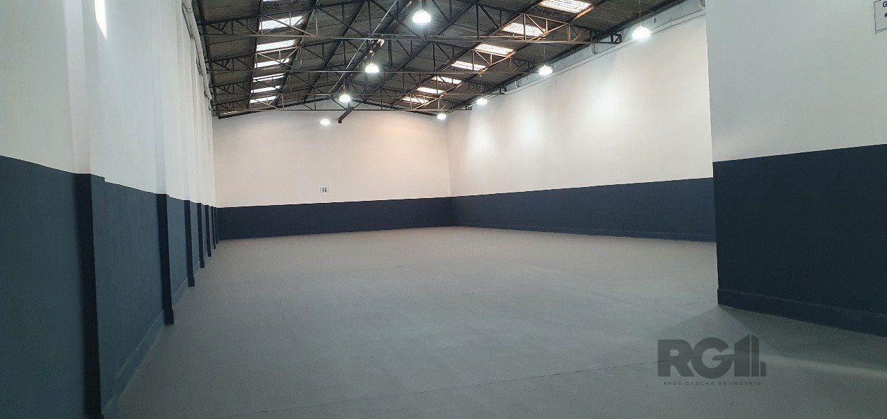 Pavilhão com 748m² no bairro Humaitá em Porto Alegre para Comprar