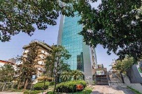 Sala Comercial com 35m² no bairro Petrópolis em Porto Alegre para Comprar