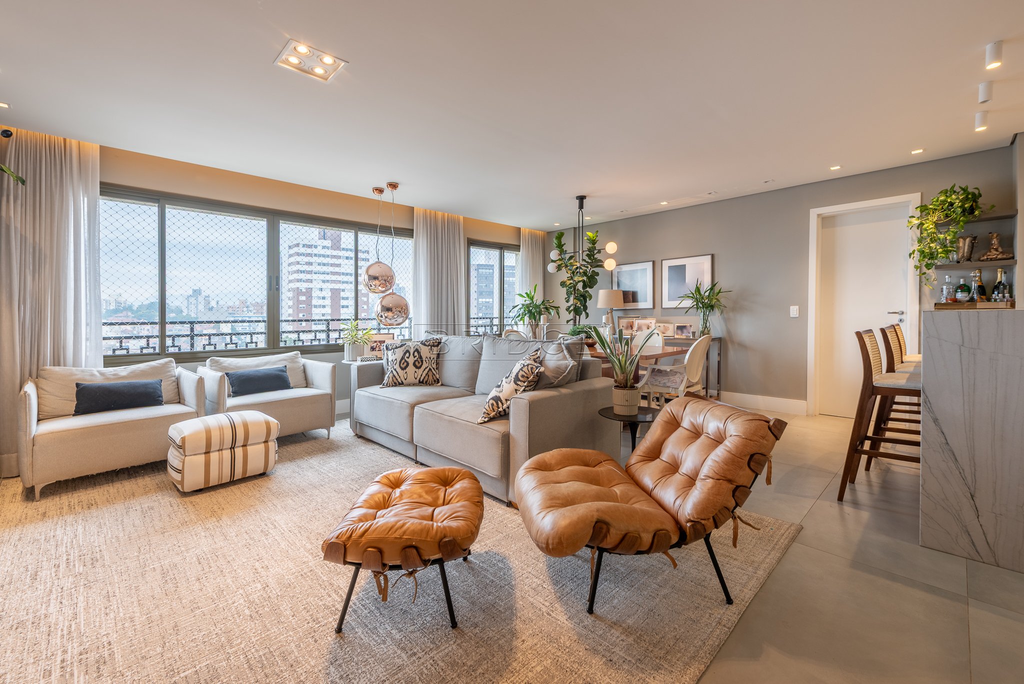 Apartamento com 121m², 3 dormitórios no bairro Petrópolis em Porto Alegre para Comprar