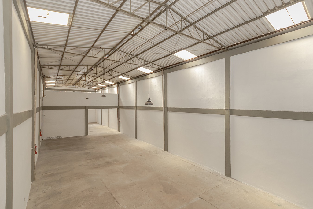 Galpão com 464m² no bairro Navegantes em Porto Alegre para Comprar