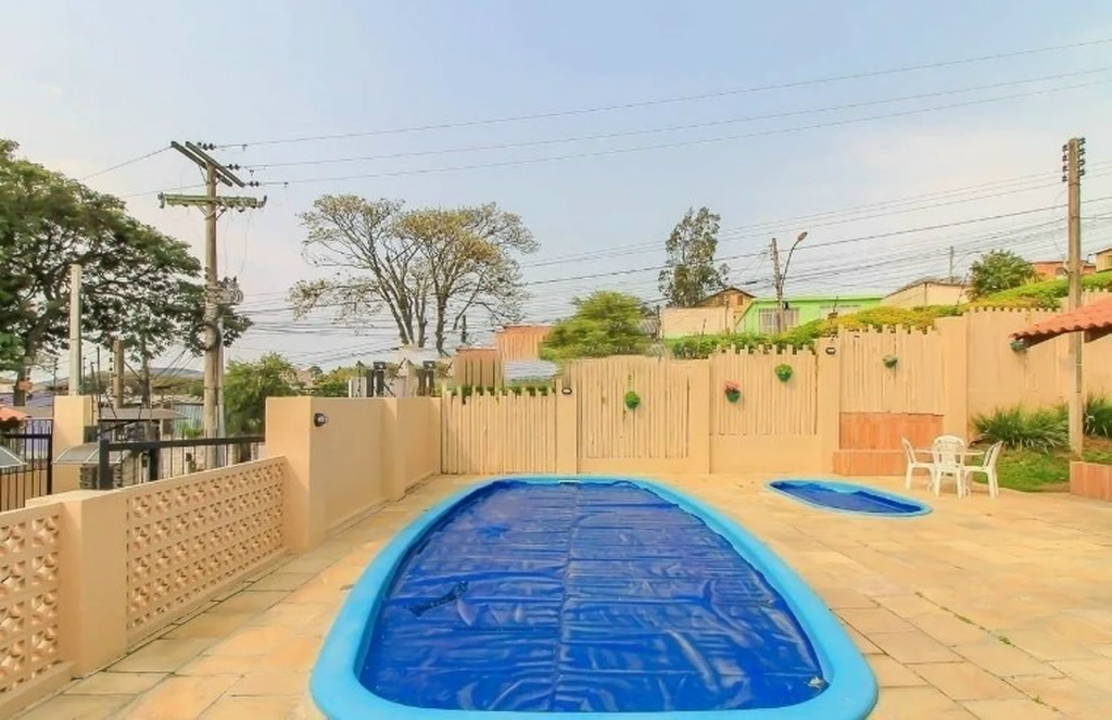 Casa de Condomínio com 96m², 3 dormitórios no bairro Partenon em Porto Alegre para Comprar