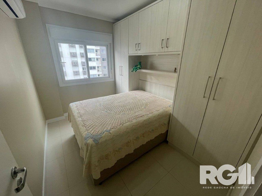 Apartamento à venda com 3 quartos, 93m² - Foto 7