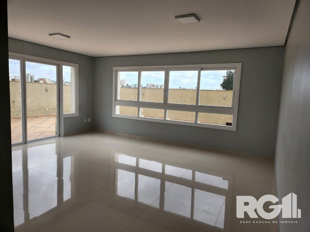 Apartamento à venda com 3 quartos, 222m² - Foto 1