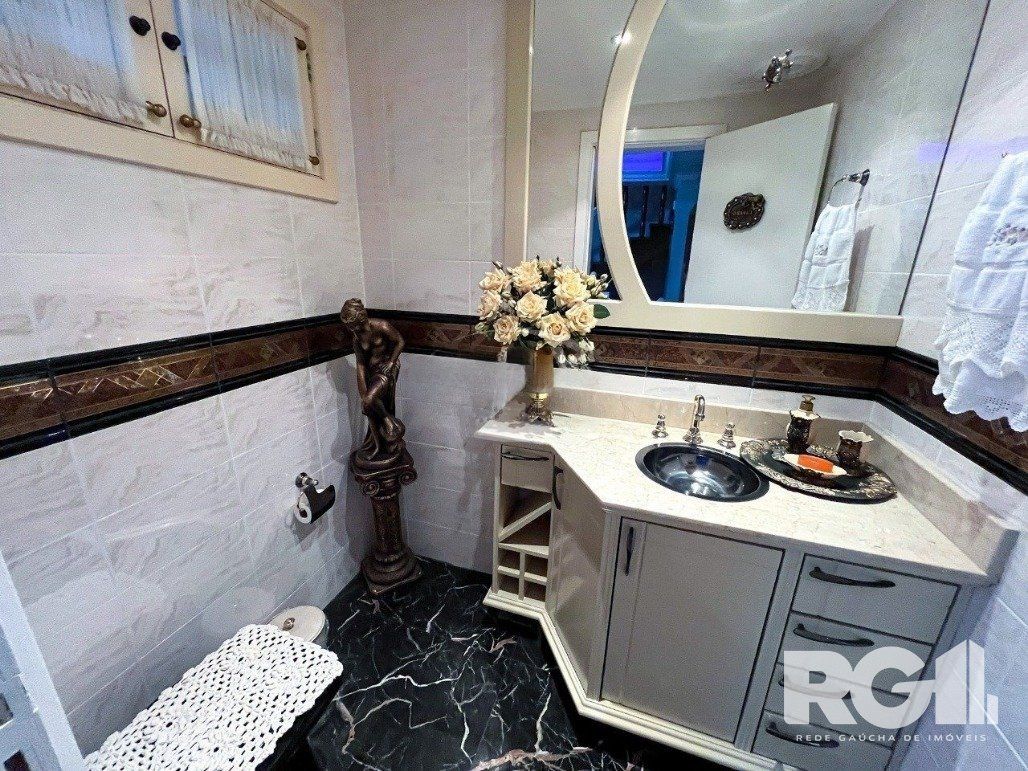 Casa à venda com 3 quartos, 390m² - Foto 7