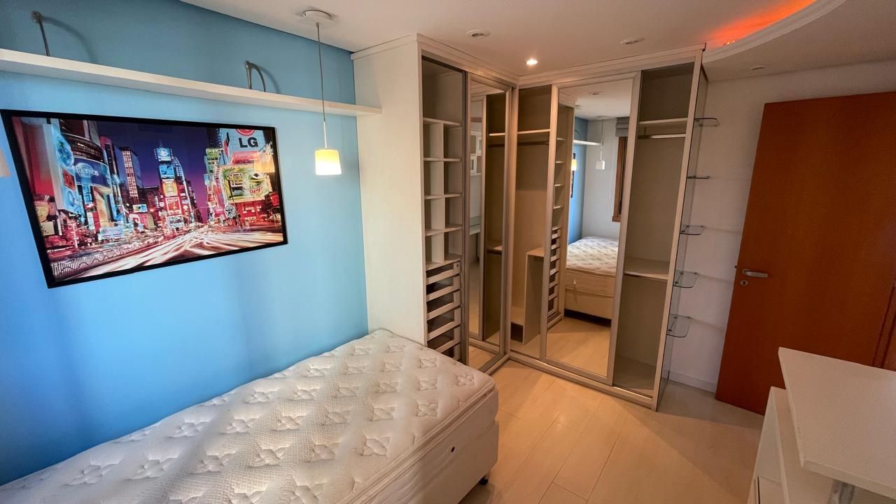 Apartamento à venda com 3 quartos, 117m² - Foto 12