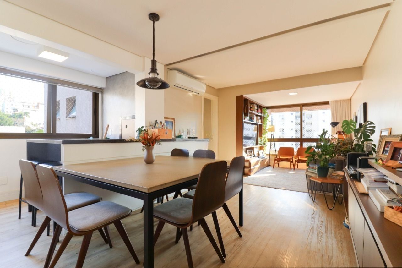 Apartamento semimobiliado com churrasqueira no Higienópolis