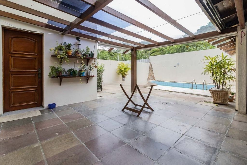 Casa à venda com 4 quartos, 310m² - Foto 6