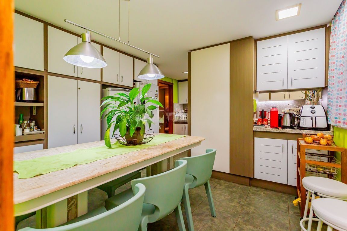 Apartamento à venda com 3 quartos, 223m² - Foto 30