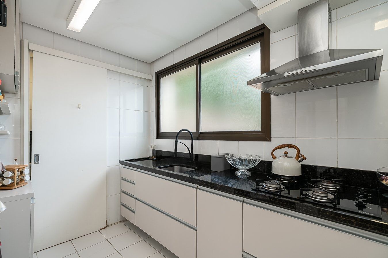 Apartamento à venda com 3 quartos, 97m² - Foto 5