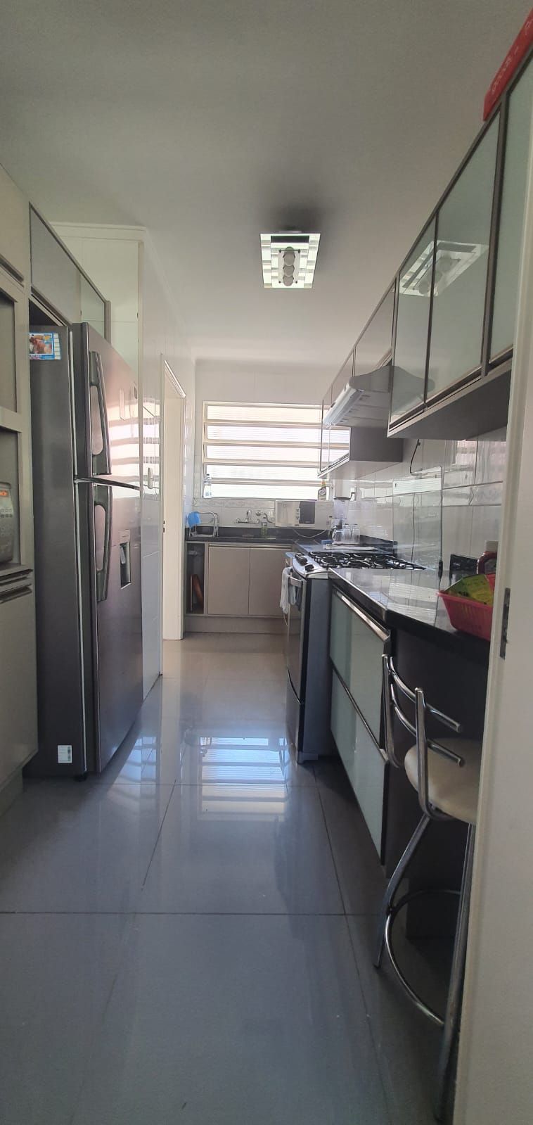 Casa térrea com 3 dormitórios, suíte e 3 vagas. — foto 4