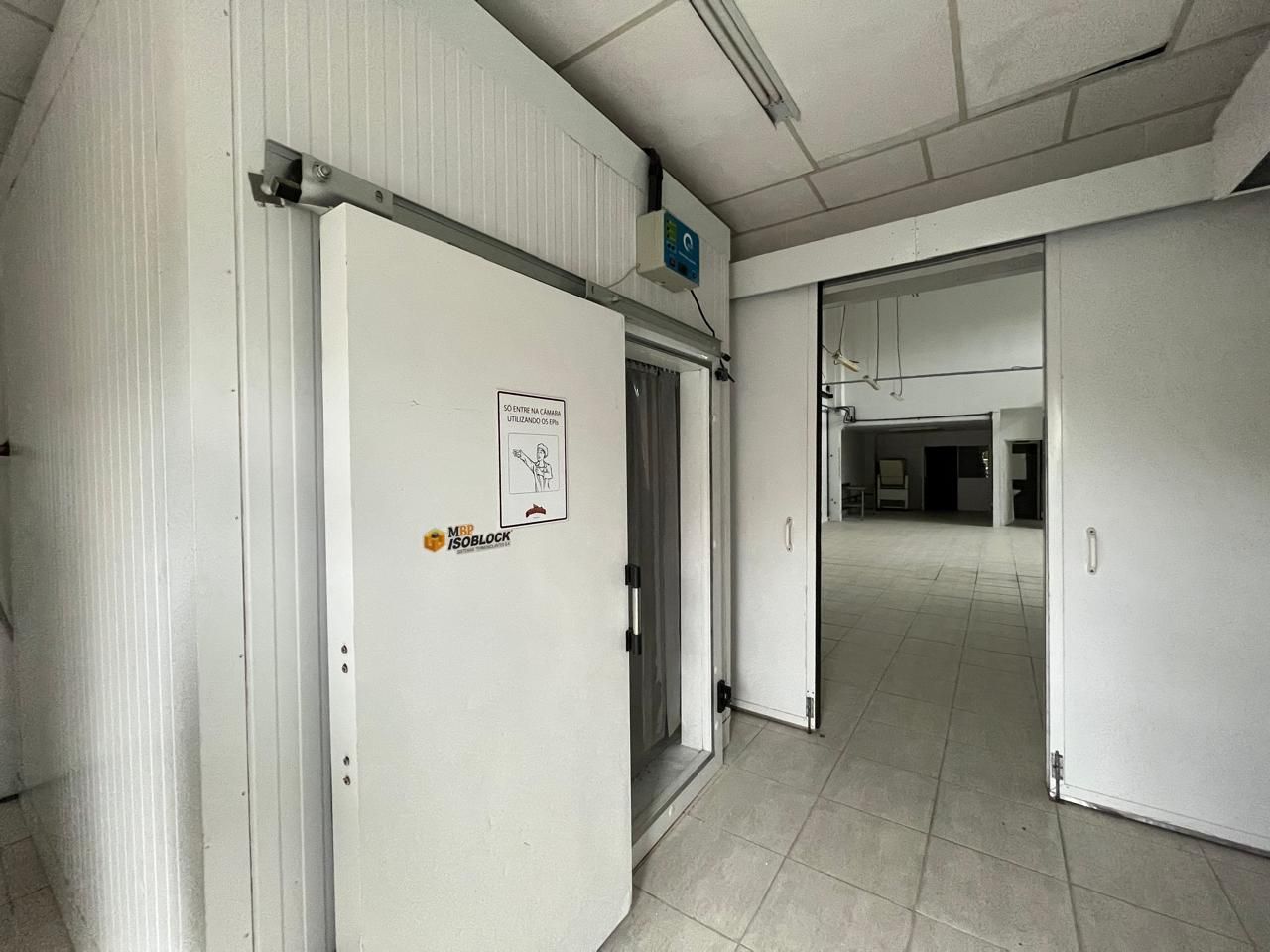 Prédio Inteiro à venda com 5 quartos, 400m² - Foto 14