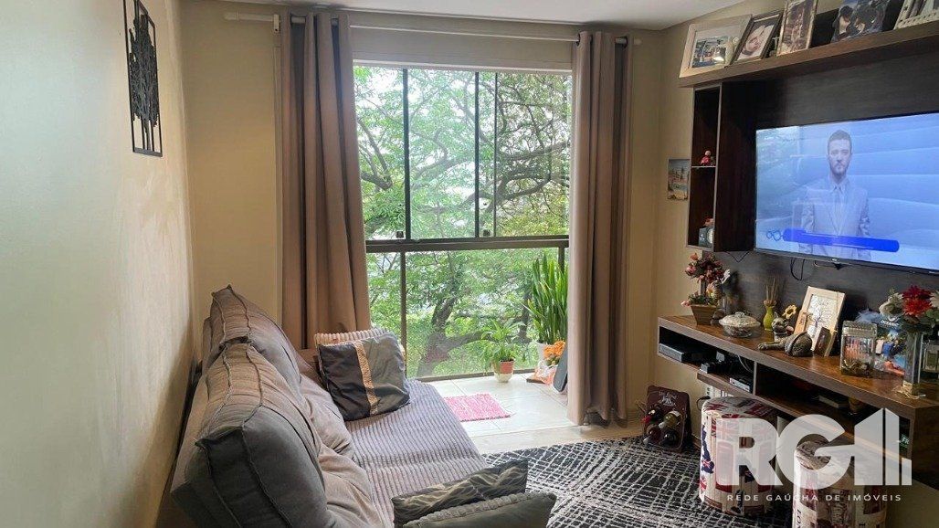 Apartamento à venda com 2 quartos, 61m², 1 vaga, Rua Miguel di Giorgio no bairro São Sebastião em Porto Alegre