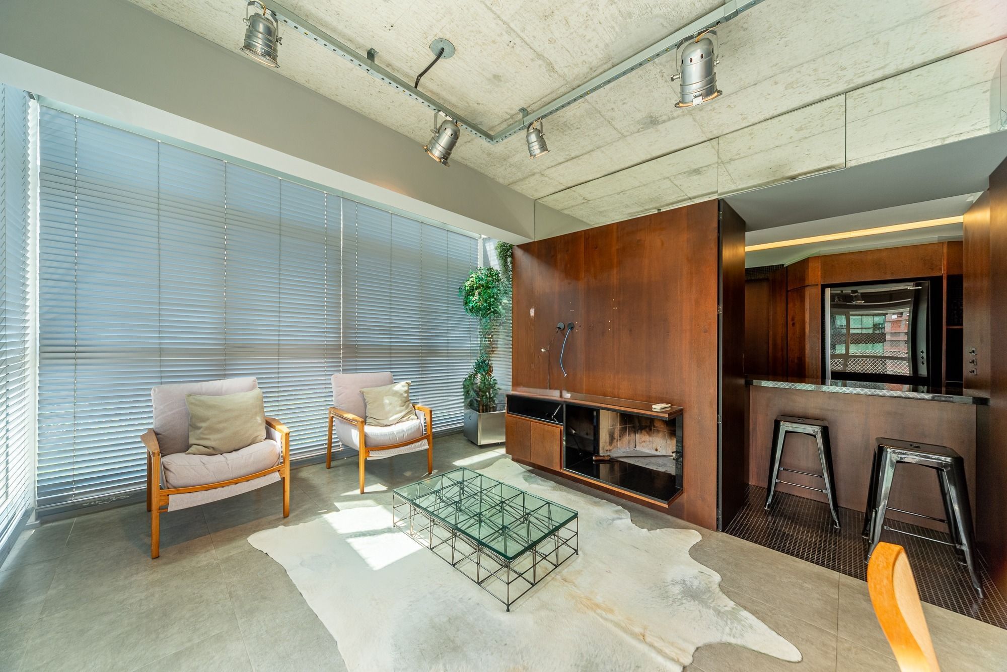Apartamento Duplex Semimobiliado com 2 Suítes no Petrópolis — foto 3