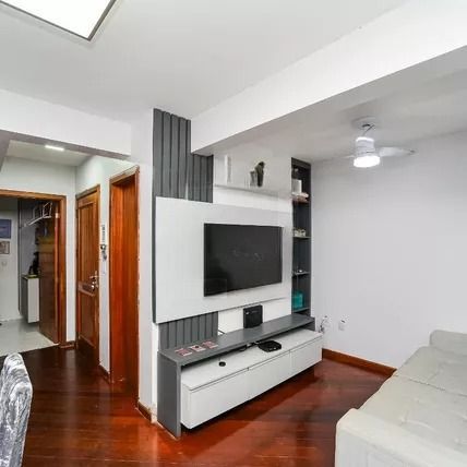 Casa em Condomínio com 3 Quartos, Piscina, Quintal e 2 Vagas